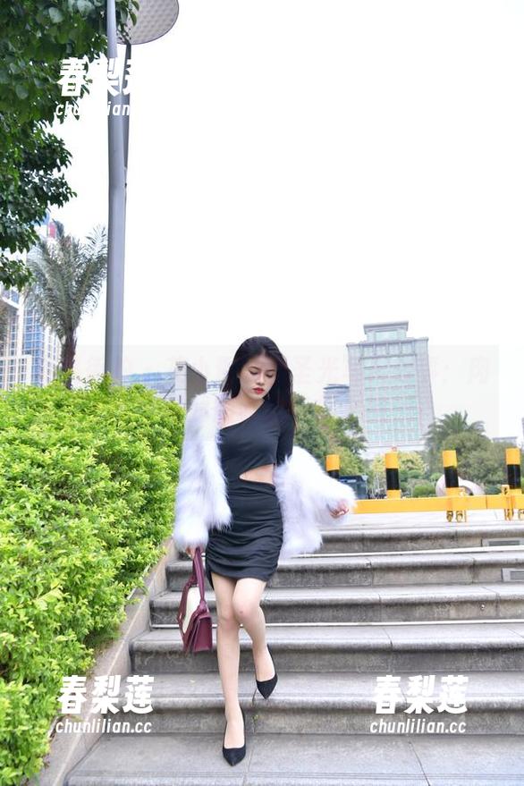 魔镜街拍 - 艾小青的无圣光写真故事：肉丝与超短裙的奇幻之旅