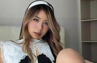 微密圈 – 黑饱宝最新写真，护士不只是白大褂哦